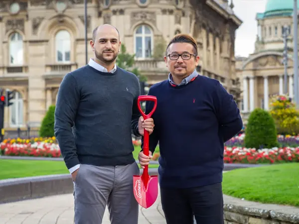 people posing with connexin spade