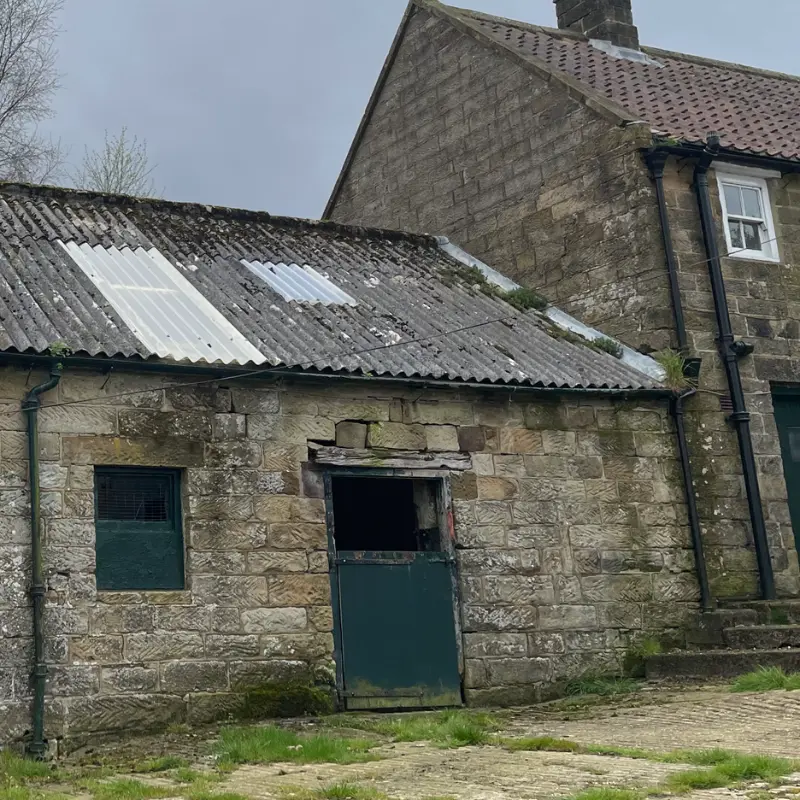 whitby farm roof before work
